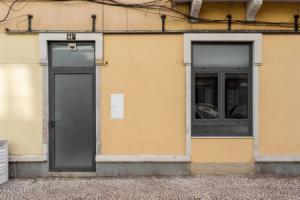 Altido Stylish Arroios 1-Br Flat, 20 Min To Centre Apartments, Lisbon