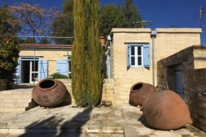 Pachna - Where to stay