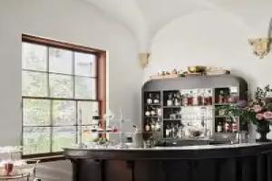 Commodore Perry Estate, Auberge Collection, Austin