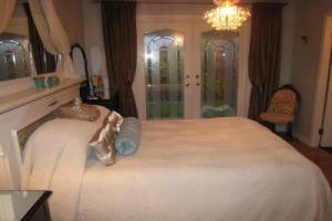 Donna's Bed & Breakfast Mini-hotel, Surrey