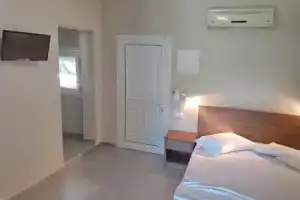 Kalouda Rooms, Paralia Skotinis