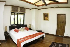 Baan Bua Lake Villa, Nai Harn