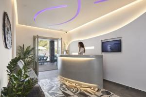 Mountain and Sea Suites, Kamari