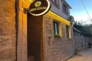 Macaron Midi House, Ayvalik