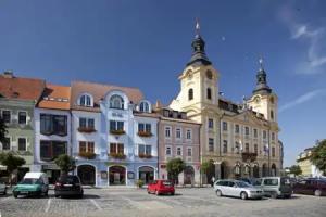 Hotel City, Pisek