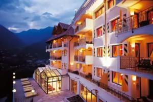 Hotel Finkennest, Scena