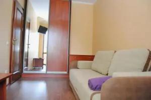 Hotel Forward Pool&Sauna, Yasinya