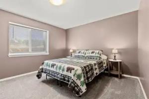 Moose Meadow 5 Bedroom Home by RedAwning, Anchorage