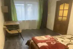 Apartments on Oktyabrskaya street 25, Murmansk