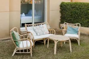 Xuru Stays I The 2bdr Warmhearted Waterside Apt Apartments, El Gouna