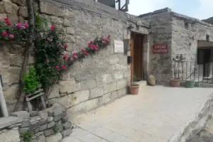 Dede Cave Konak, Uerguep