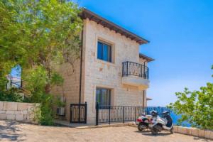 Fortuna Peninsula Apart, Kas