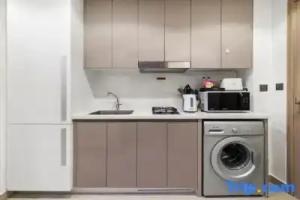 Chic Modern Studio in Meydan Azizi Riviera 26, Dubai