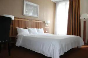 Hotel the Originals du Grand Monarque Nantes Gare, Nantes