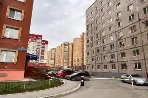 Ricone on Valeria Gnarovskaya Street, Tyumen