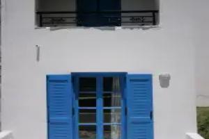 Sunny Beach Studios, Naxos Chora