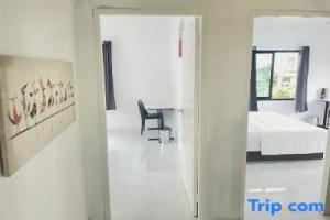 Modern Private Pool Villa in Sukhumvit, Bang Na