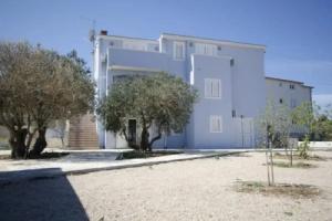 Apartments Lajci, Betina