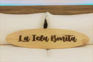 La Isla Bonita Maldives Hotel, Kanu Huraa