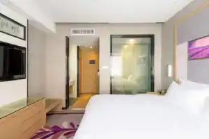 Lavande Hotel Guangzhou Shiqiao Metro Station Yifa Walking Street, Guangzhou