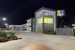 Downtowner Inn and Suites - Hotel, Houston