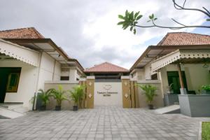 Taman Yuwono Heritage Malioboro by Natt's Hospitality Guest house, Yogyakarta