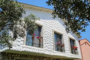Huzurla Otel, Izmir