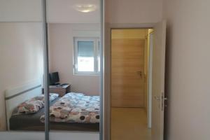 Guest House Mikeli (BESPL. DORUCAK)-(FREE BREAKFAST), Podgorica