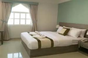 Sovereign Hotel - Marriage Certificate Required, Doha