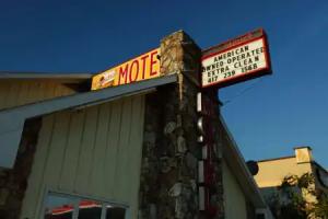 Homestead Motel, Branson