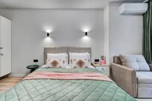 I have a 2-room apartment on the Sea near the railway station and the street.Navaginskaya, Sochi