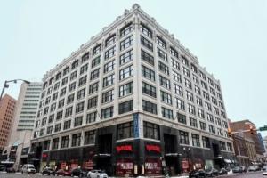CozySuites The Block Skybridge Access, Indianapolis
