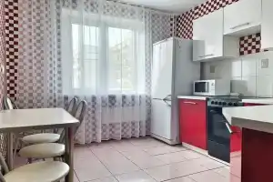 Razmestim na ul. Salyutnaya, d. 21 Apartments, Chelyabinsk