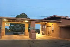 Pecos Trail Inn, Santa Fe