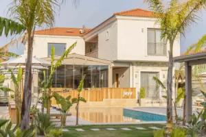 June Alaçatı (+15 Adult only), Alacati