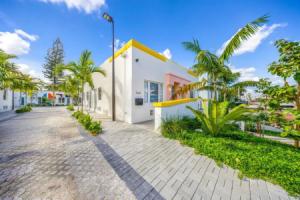 El Jardín by Renzzi Apartments, Miami