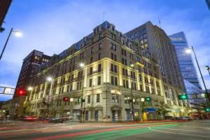 The Cincinnatian Hotel Curio Collection by Hilton, Cincinnati