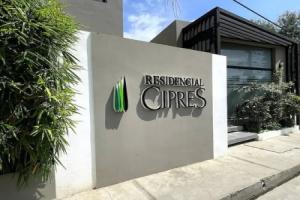 Dream Stay - Pool & Gym - 10min Airport & Homs Mini-hotel, Santiago