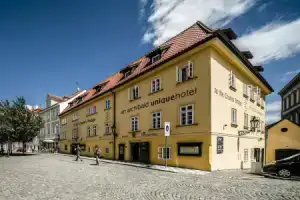 Archibald At the Charles Bridge, Prague