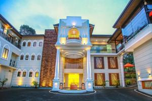 Royal Classic Resort, Kandy
