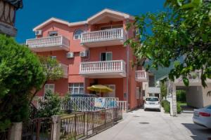 Apartments Tasija, Tivat