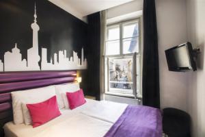 Domino Hostel, Budapest
