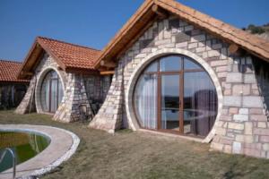 Iznik Tas Mahal Hobbit Evleri Hotel, Isnik