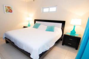 Private and Spacious 5 Bedroom Villa, Sosua