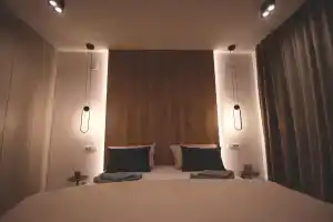 TOP Room, Chabats