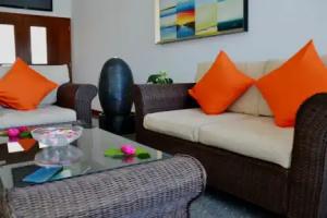 The Old School Self Catering Apartments, Baie Sainte Anne