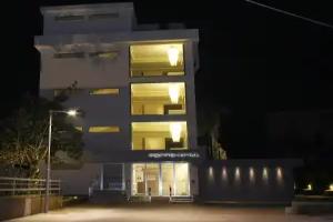 FerroHotel, Modica