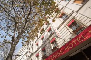 Hotel De Venise, Paris