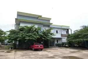 Ausgust Riverside Resort, Prachin Buri