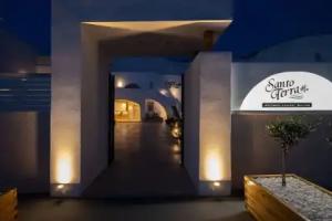 SANTOTERRA ANTIGUA LUXURY SUITES, Karterados